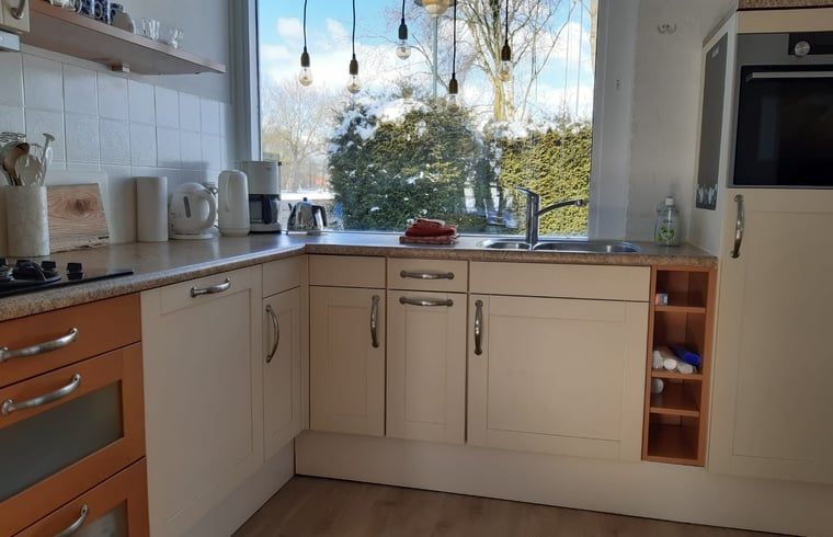 Volledig uitgeruste keuken in Huisje in Nieuw Balinge, vakantiehuis in Nieuw-Balinge, Drenthe.