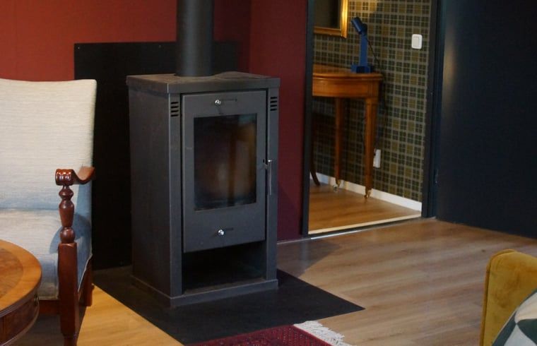 Moderne Kueche in Cottage in Nieuw Balinge, Ferienhaus in der rustikalen Umgebung von Nieuw-Balinge, Midden Drenthe, Drenthe.