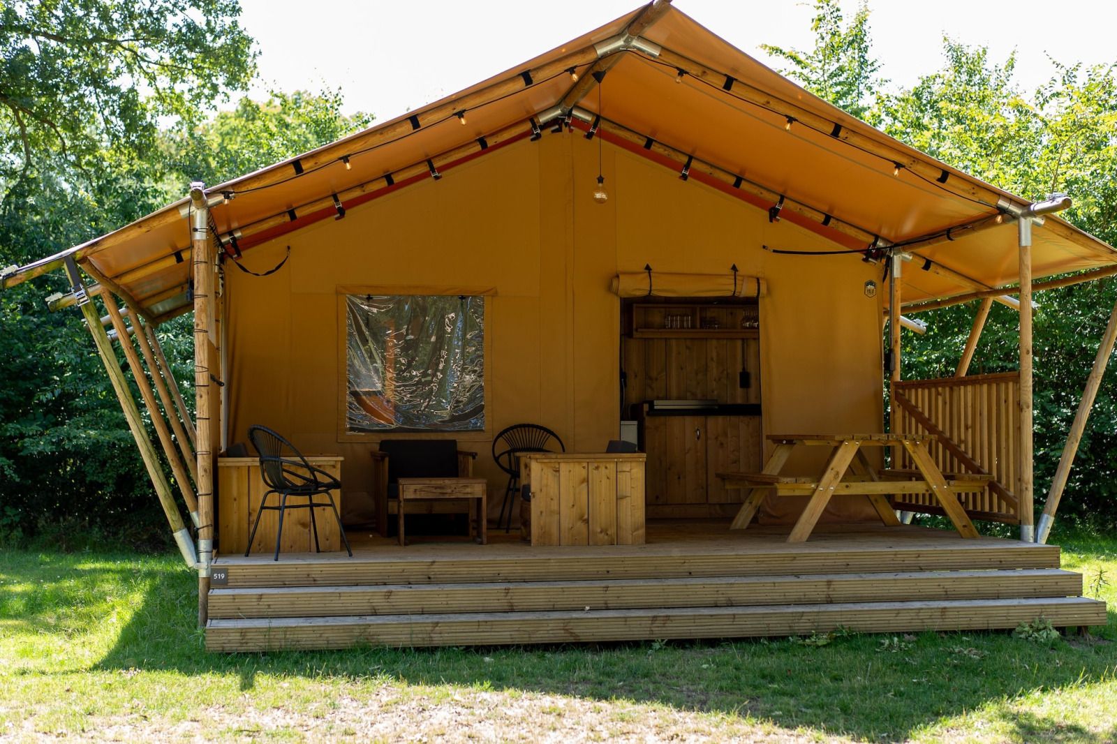 Guest house 181122 - Tent house Noord Drenthe - Vakantiepark «Hunzedal 16»