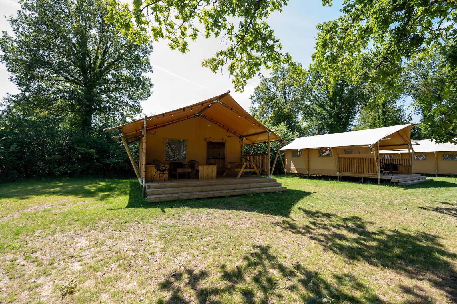 Guest house 181122 - Tent house Noord Drenthe - Vakantiepark «Hunzedal 16»