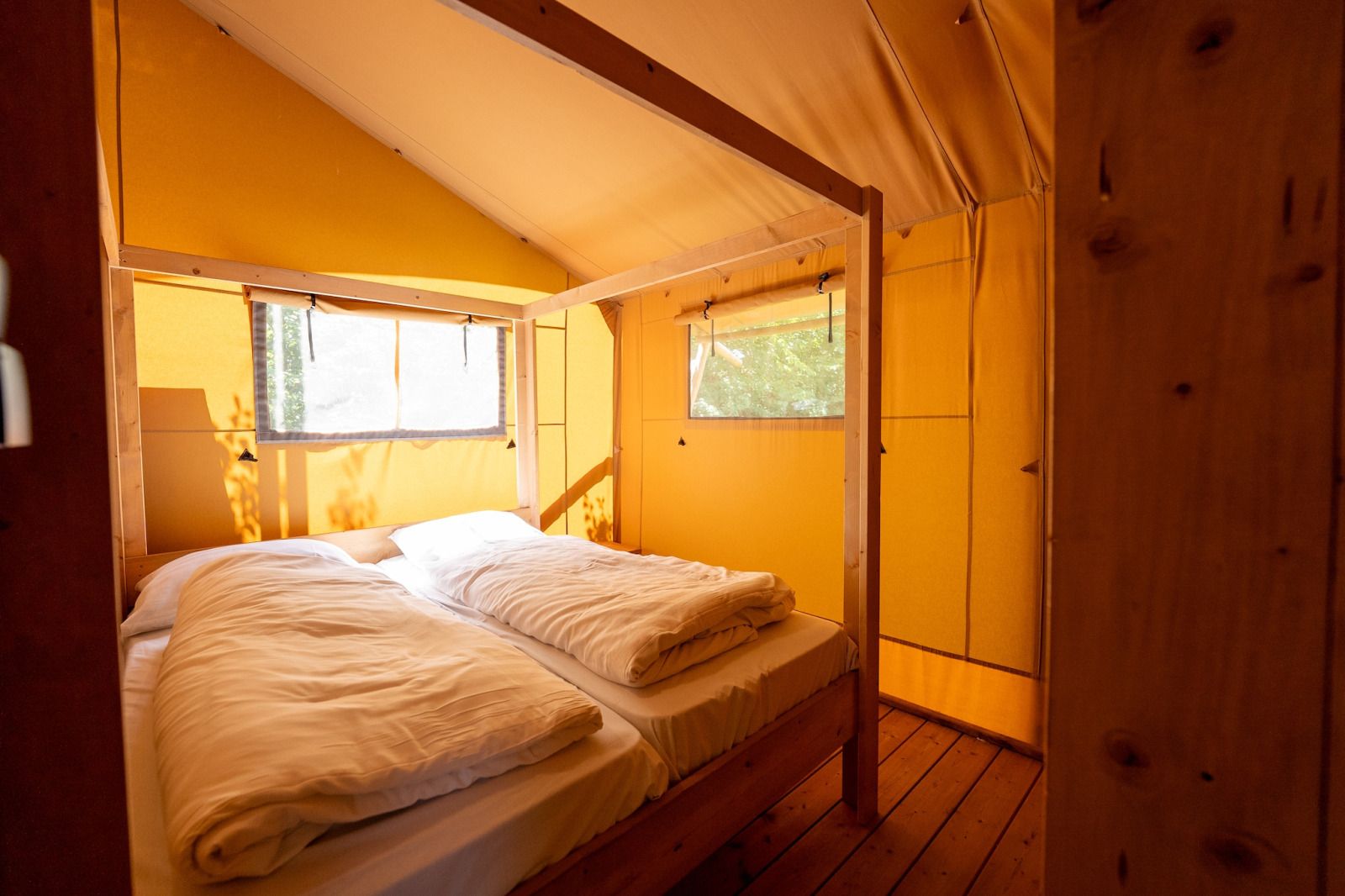 Guest house 181122 - Tent house Noord Drenthe - Vakantiepark «Hunzedal 16»