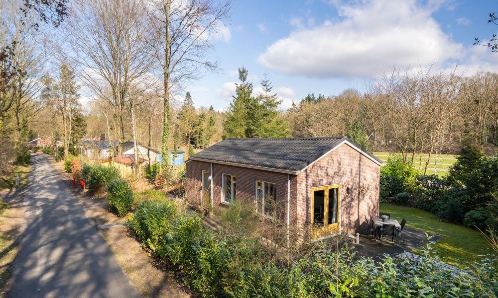Aussenansicht des Ferienhauses Vogelzang in Borger, Drenthe, umgeben von Natur und friedlichen Landschaften.