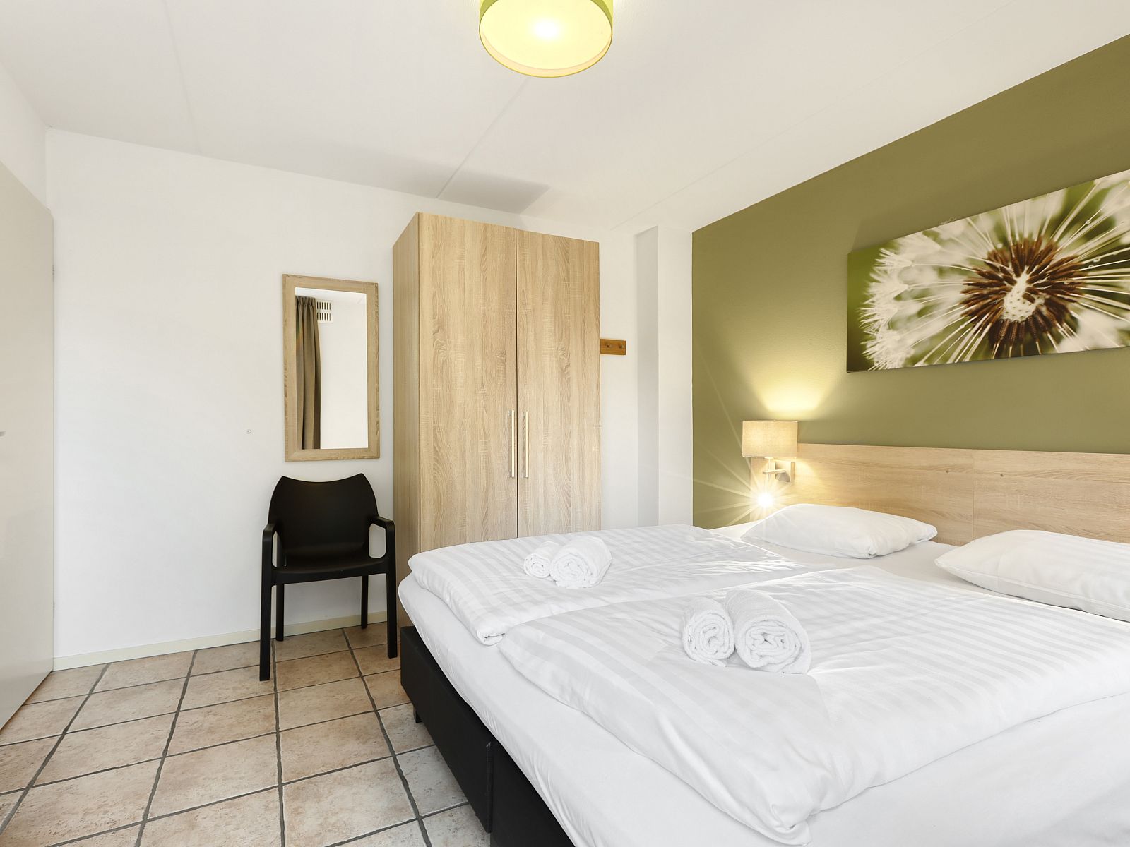 Verblijf 1829104 - Bungalow Noord Drenthe - Het Land van Bartje | 8-persoons boerderij | 8L