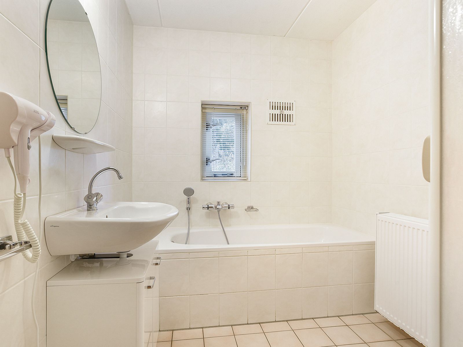 Guest house 182958 - Bungalow Noord Drenthe - Het Land van Bartje | 10-persoons boerderij | 10FL