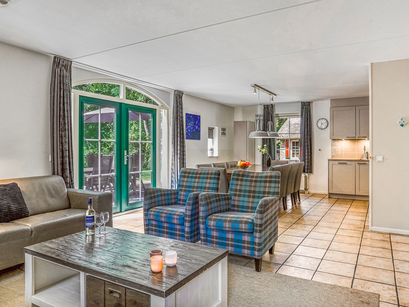 Guest house 182958 - Bungalow Noord Drenthe - Het Land van Bartje | 10-persoons boerderij | 10FL