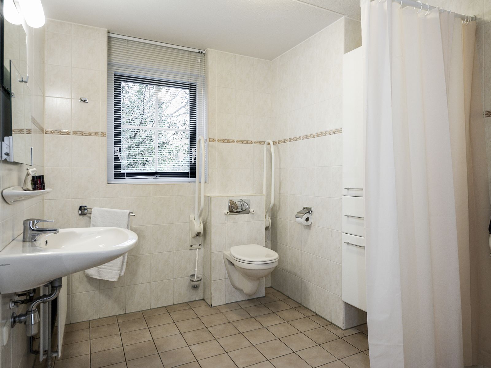 Verblijf 182962 - Bungalow Noord Drenthe - Het Land van Bartje | 6-persoons hoevewoning - Extra toegank