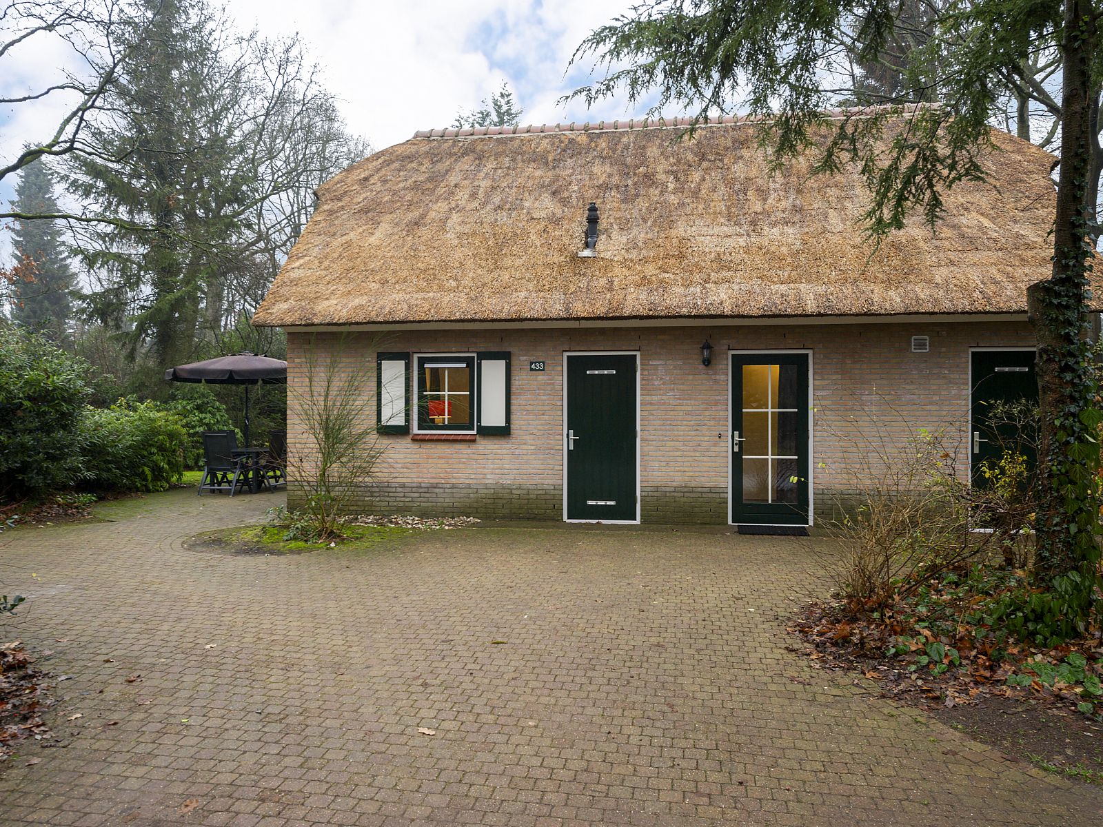 Verblijf 182962 - Bungalow Noord Drenthe - Het Land van Bartje | 6-persoons hoevewoning - Extra toegank