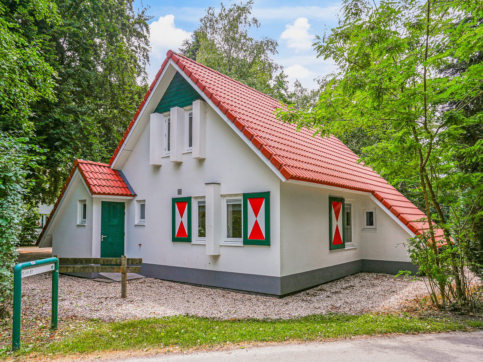 Guest house 182970 - Bungalow Noord Drenthe - Het Land van Bartje | 4-persoons landhuis | 4B