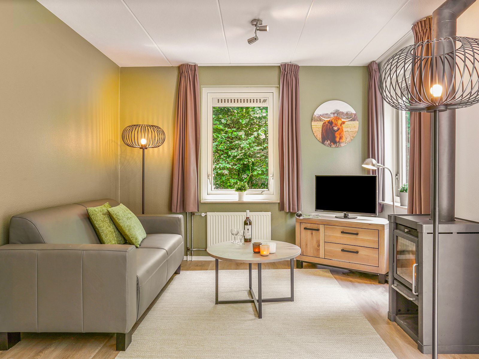 Guest house 182970 - Bungalow Noord Drenthe - Het Land van Bartje | 4-persoons landhuis | 4B