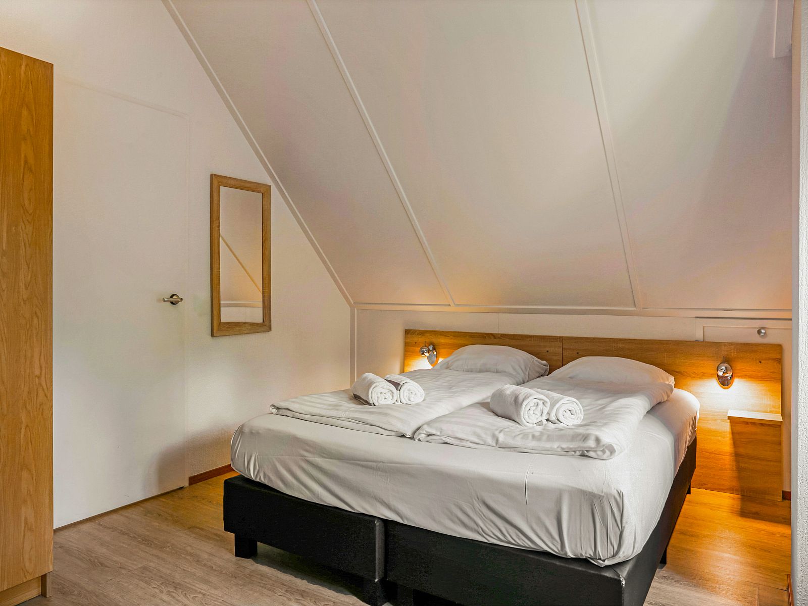 Guest house 182970 - Bungalow Noord Drenthe - Het Land van Bartje | 4-persoons landhuis | 4B