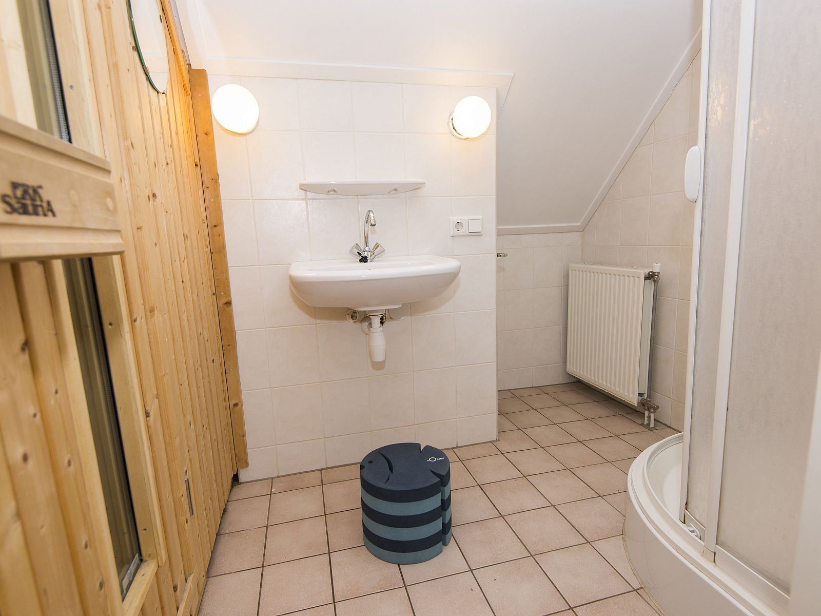 Guest house 182975 - Bungalow Noord Drenthe - Het Land van Bartje | 8-persoons kinderboerderij | 8ELK