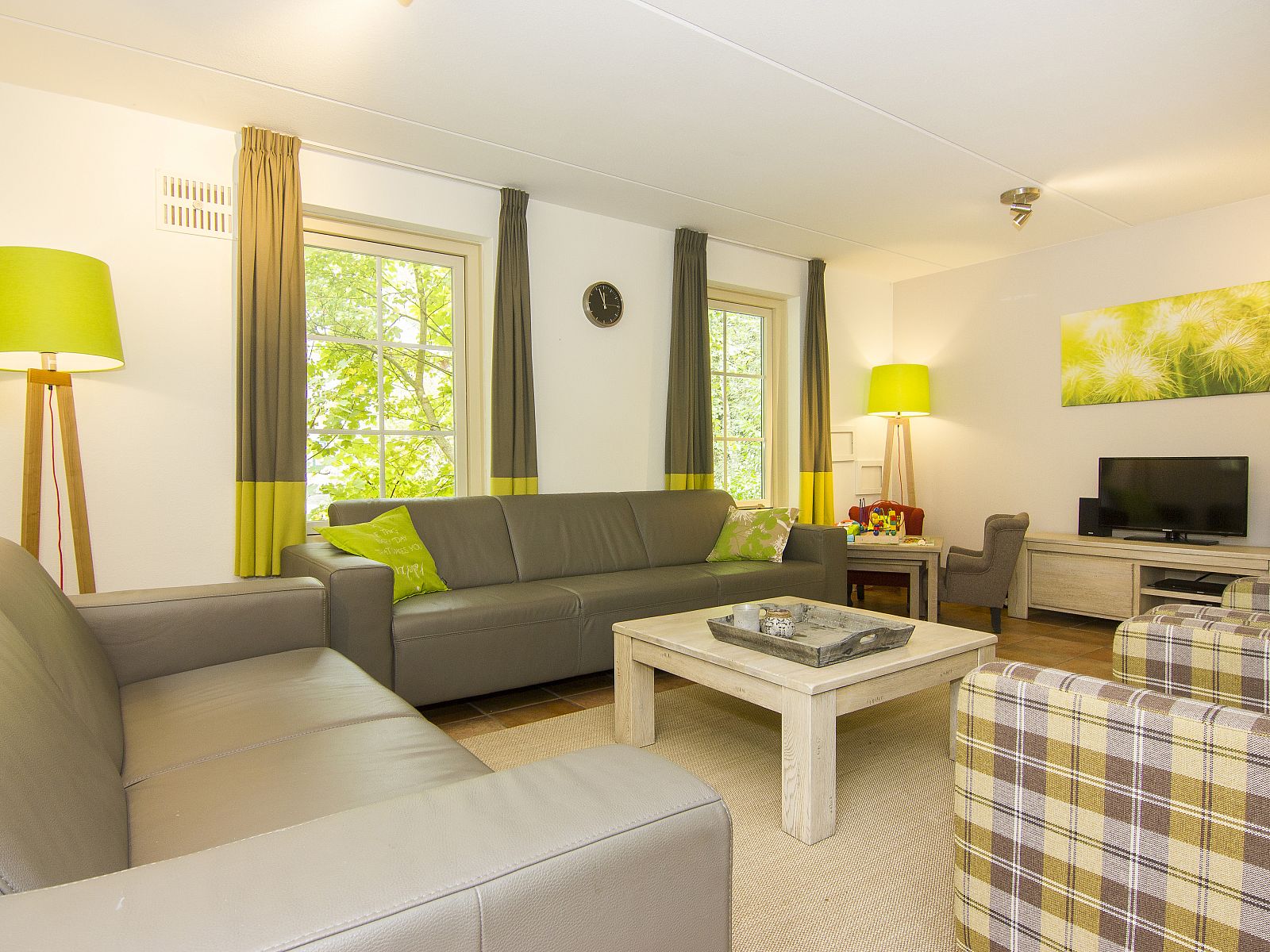 Guest house 182977 - Bungalow Noord Drenthe - Het Land van Bartje | 10-persoons kinderboerderij | 10LK