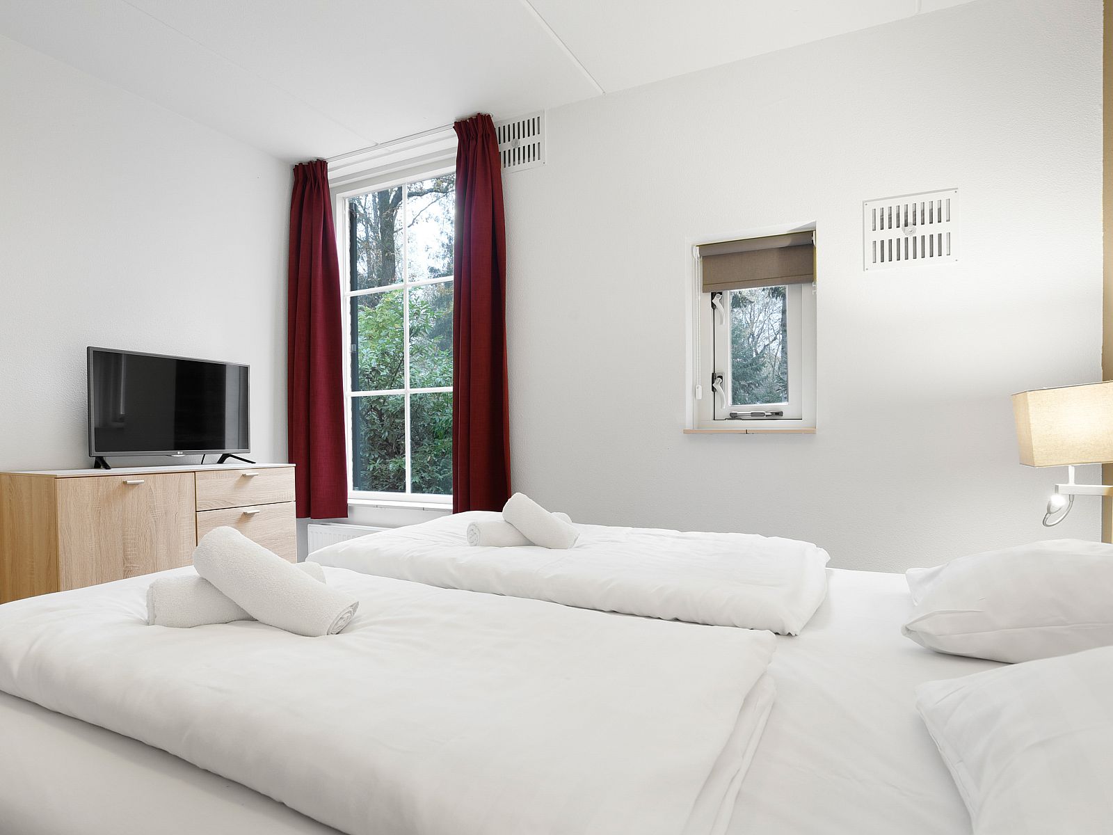 Guest house 182977 - Bungalow Noord Drenthe - Het Land van Bartje | 10-persoons kinderboerderij | 10LK