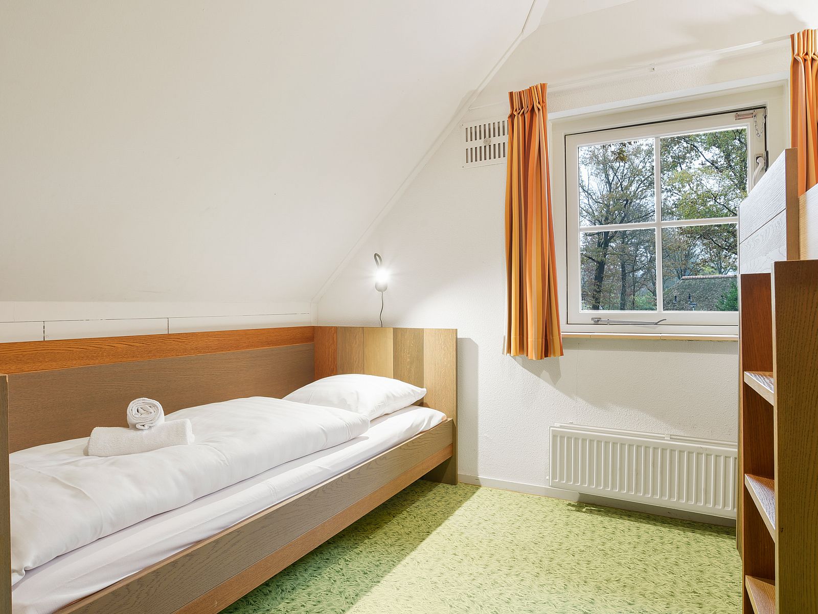 Guest house 182977 - Bungalow Noord Drenthe - Het Land van Bartje | 10-persoons kinderboerderij | 10LK