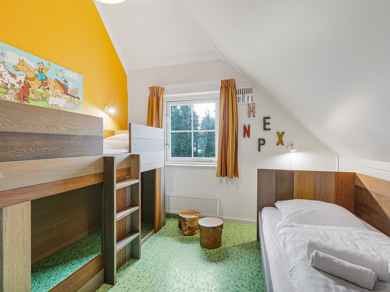 Guest house 182983 - Bungalow Noord Drenthe - Het Land van Bartje | 8-persoons kinderboerderij | 8ELK