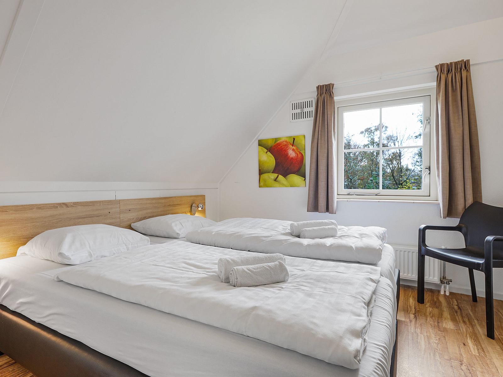 Guest house 182983 - Bungalow Noord Drenthe - Het Land van Bartje | 8-persoons kinderboerderij | 8ELK