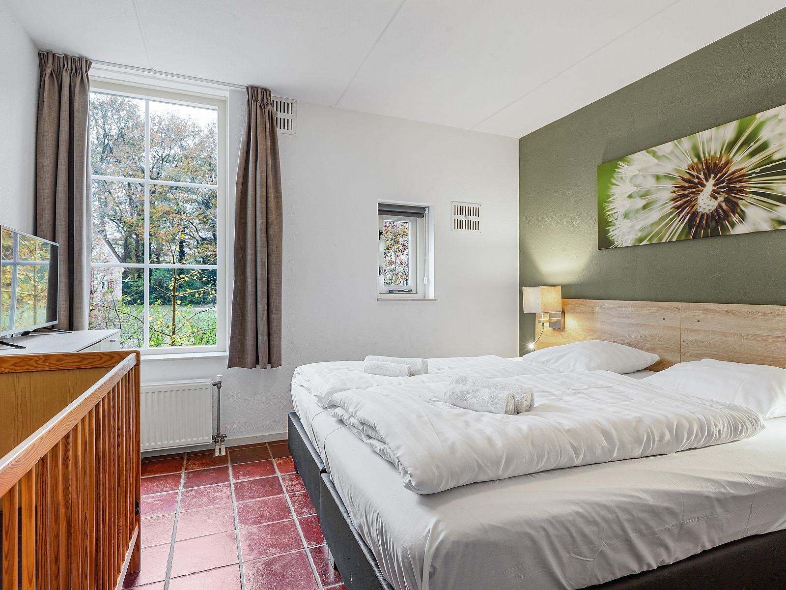 Guest house 182983 - Bungalow Noord Drenthe - Het Land van Bartje | 8-persoons kinderboerderij | 8ELK