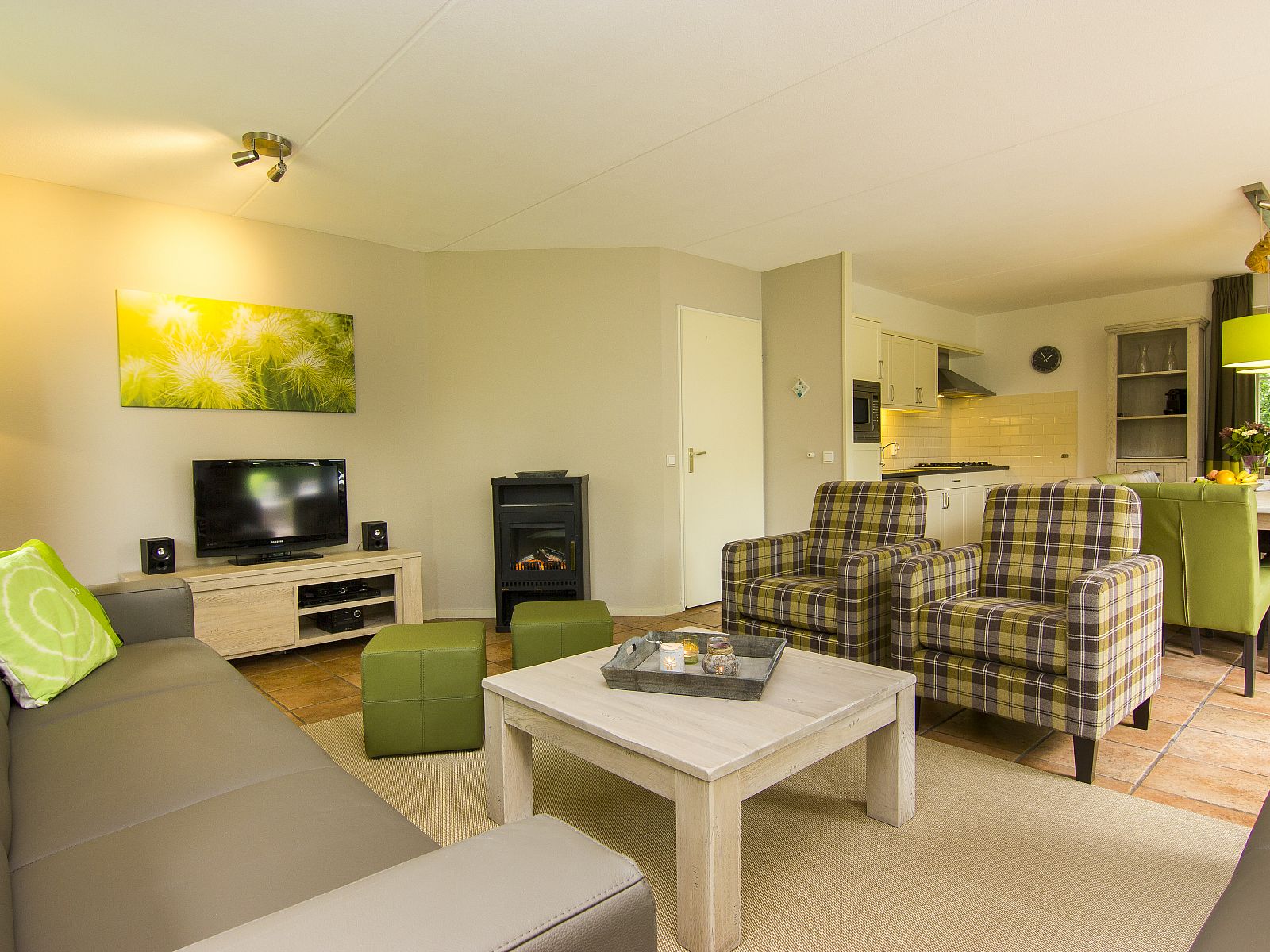 Guest house 182999 - Bungalow Noord Drenthe - Het Land van Bartje | 10-persoons boerderij | 10EL