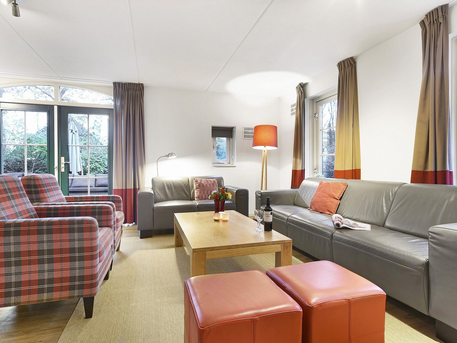 Guest house 182999 - Bungalow Noord Drenthe - Het Land van Bartje | 10-persoons boerderij | 10EL