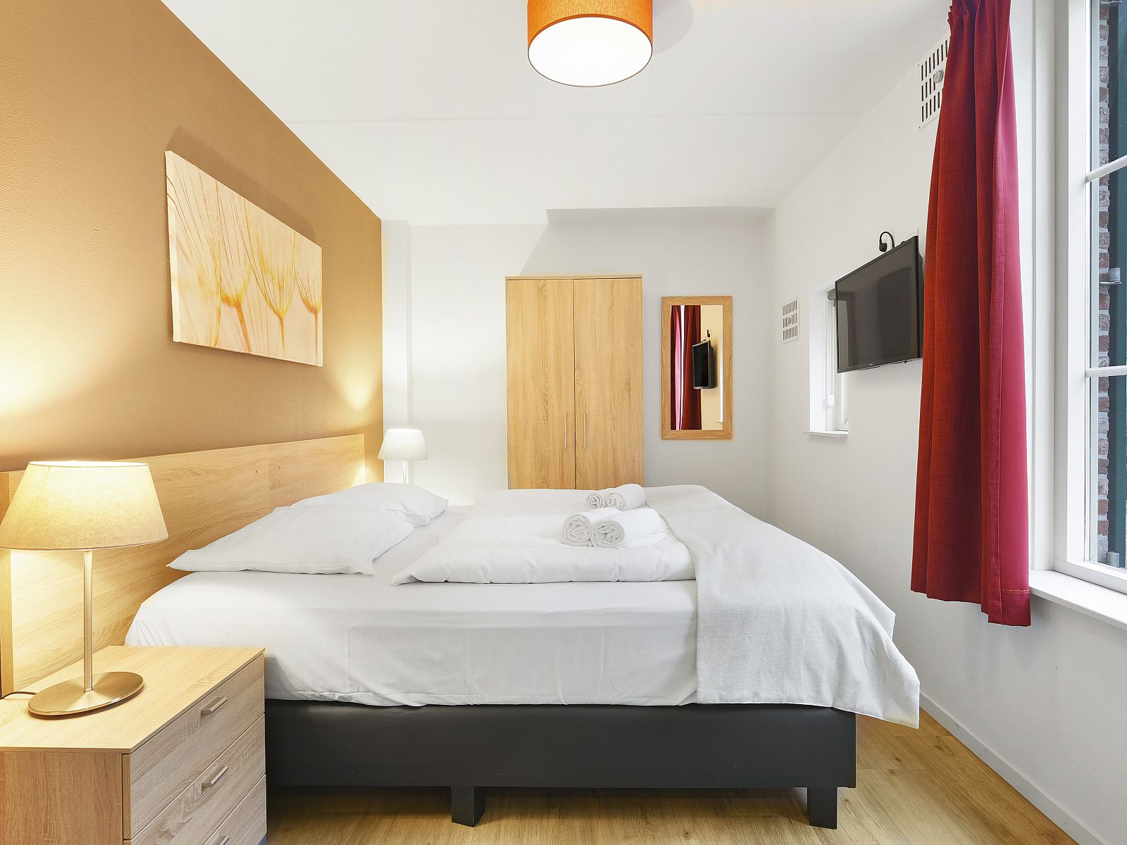 Guest house 182999 - Bungalow Noord Drenthe - Het Land van Bartje | 10-persoons boerderij | 10EL