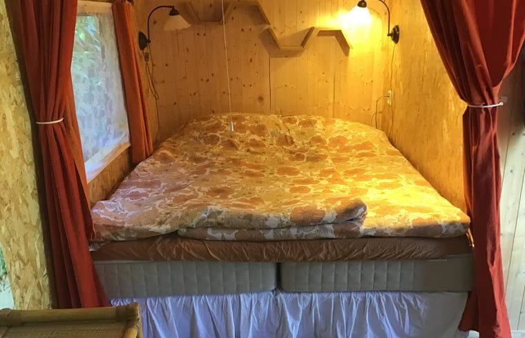 Knusse slaapkamer in Vakantiehuis in Ekehaar, Noord Drenthe, Drenthe.