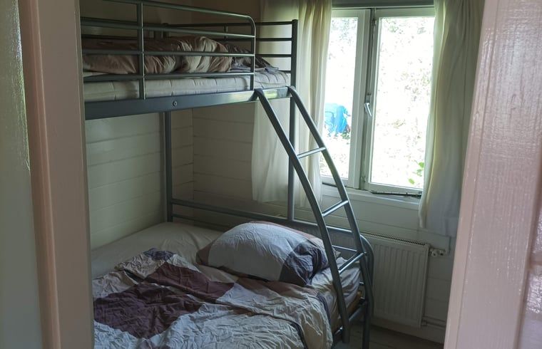 Stapelbed in Huisje in Matsloot, ideale vakantiewoning voor gezinnen in Noord Drenthe, Drenthe.