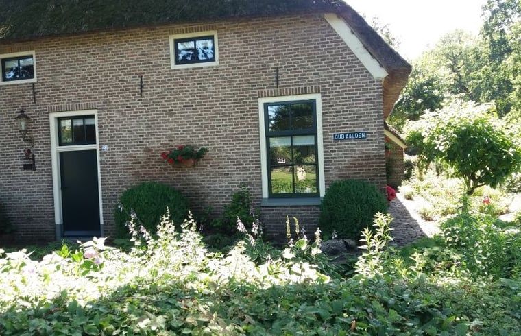 Vakantiehuis in Aalden, traditionele bakstenen gevel van vakantiehuis in Zuidoost Drenthe, Drenthe.