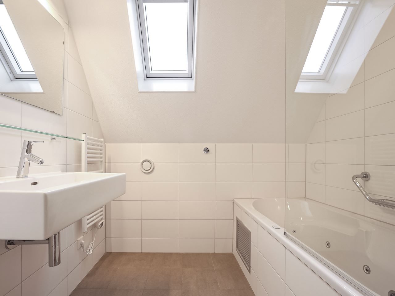 Unterkunft 190306 - Bungalow Zuidoost Drenthe - Aelderholt | 12-persoons woning | 12EL1