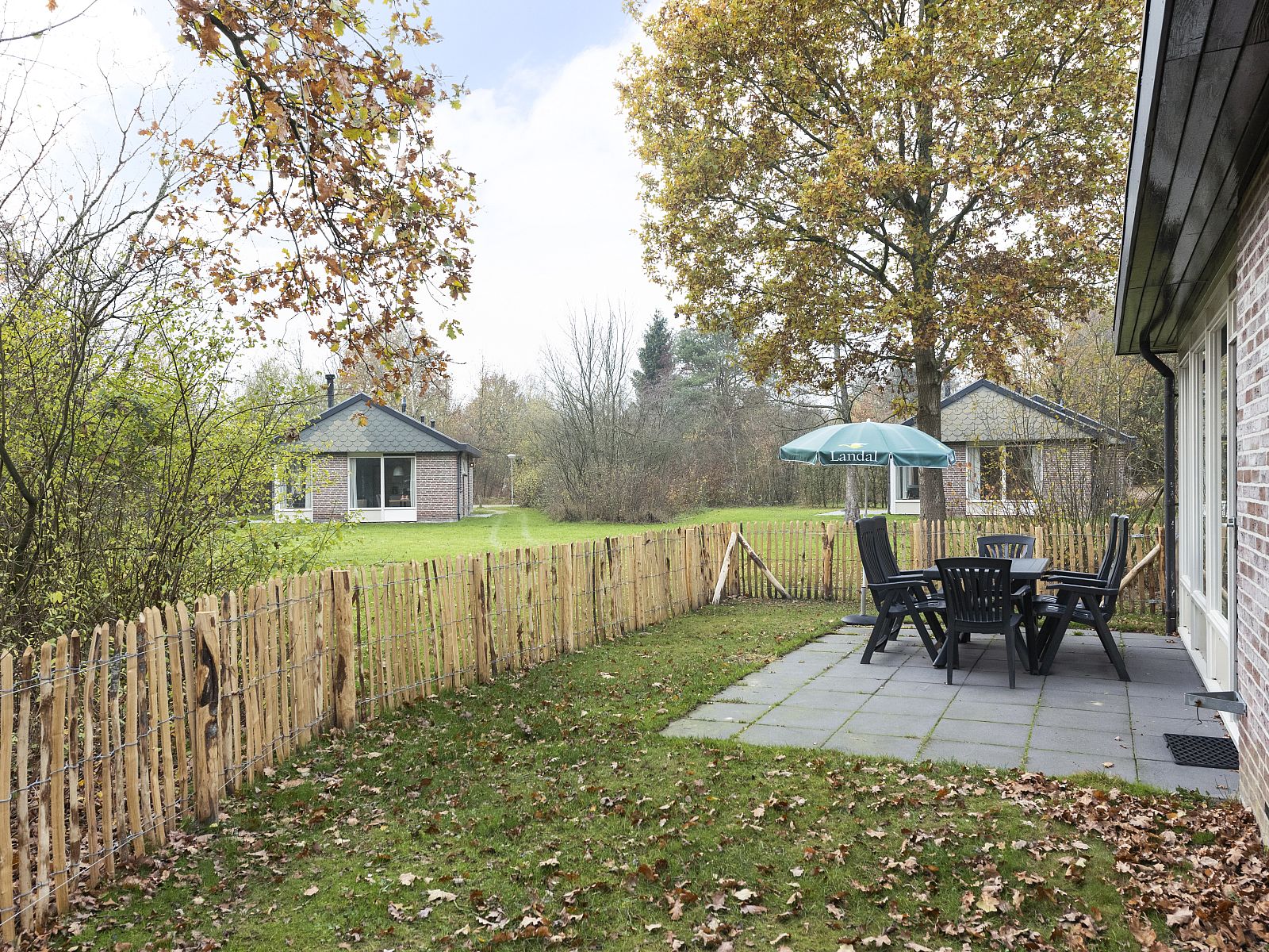 Verblijf 190332 - Bungalow Zuidoost Drenthe - Aelderholt | 6-persoons hondenbungalow | 6CD