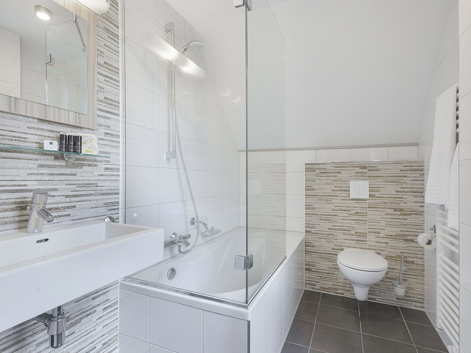 Guest house 190353 - Bungalow Zuidoost Drenthe - Aelderholt | 8-persoons eco-bungalow | 8ECO