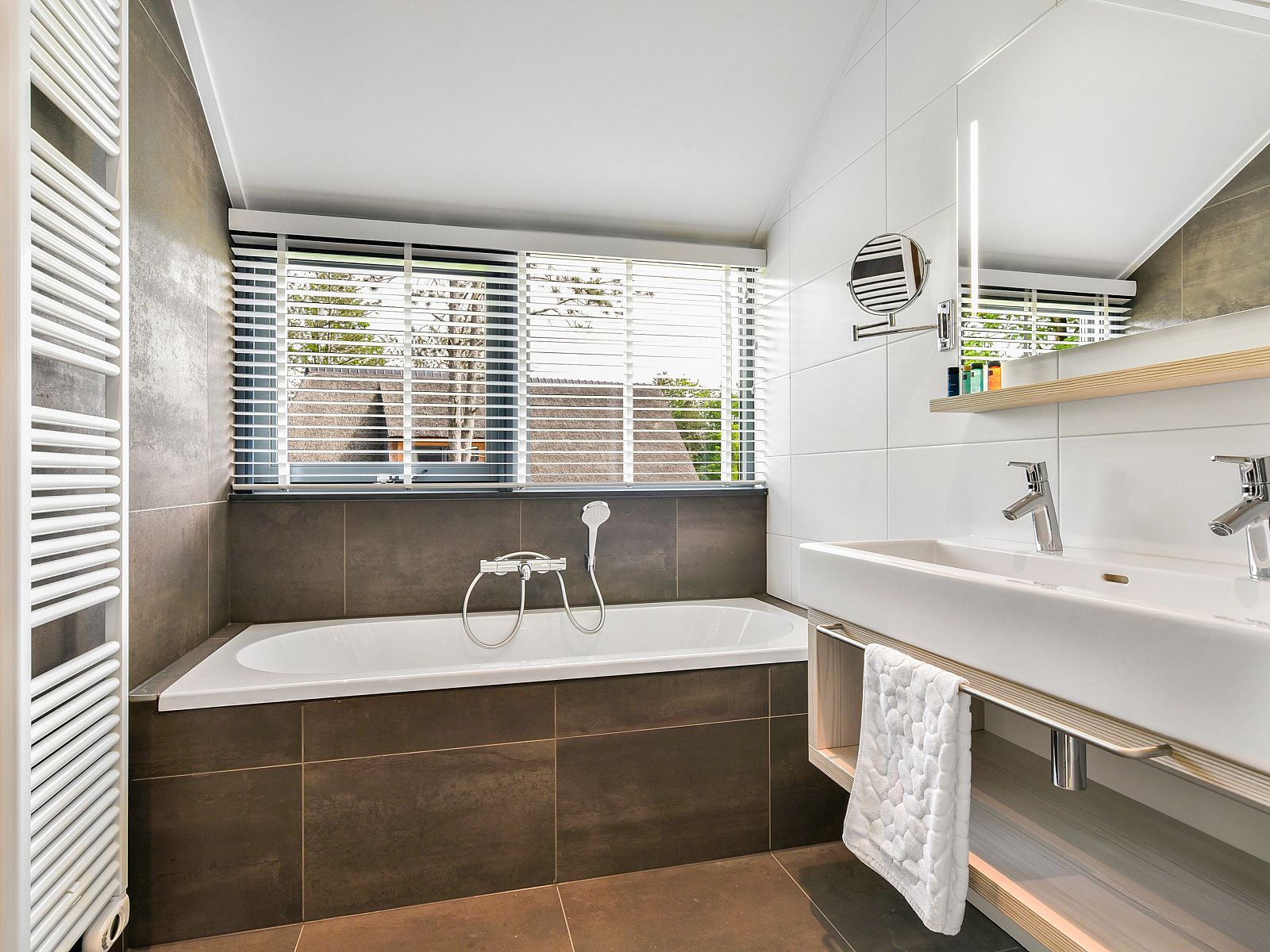 Verblijf 190442 - Bungalow Zuidoost Drenthe - PUUR Exloo | 10-persoons vakantiehuis | 10ELW