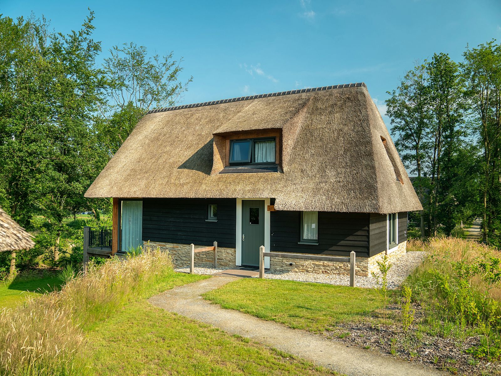 Verblijf 190449 - Bungalow Zuidoost Drenthe - PUUR Exloo | 10-persoons vakantiehuis | 10EL2