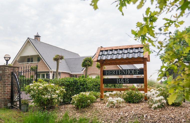 Entree van Vakantiehuisje in Fluitenberg, charmante B&B in het groene hart van Zuidwest Drenthe.