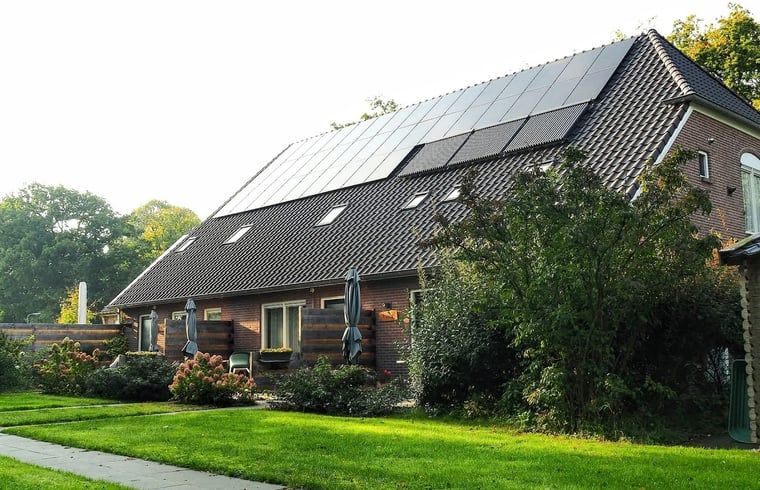 Ferienhaus in Havelte, ein charmantes Ferienhaus im Suedwesten von Drenthe, umgeben von gruener Natur und einer sonnigen Terrasse.
