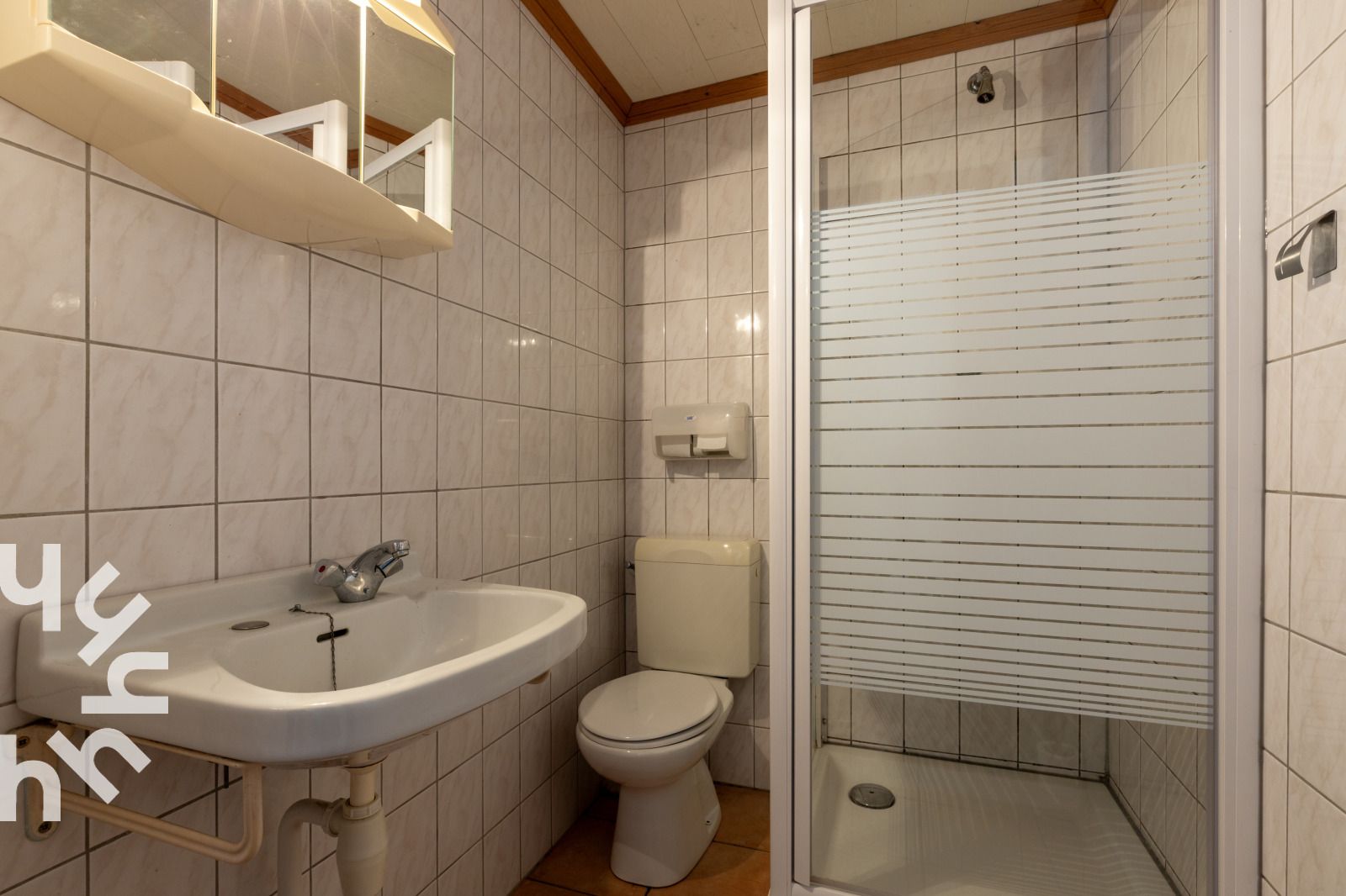 Gemuetliches Schlafzimmer mit Doppelbett im Ferienhaus DG184 Diever Drenthe.