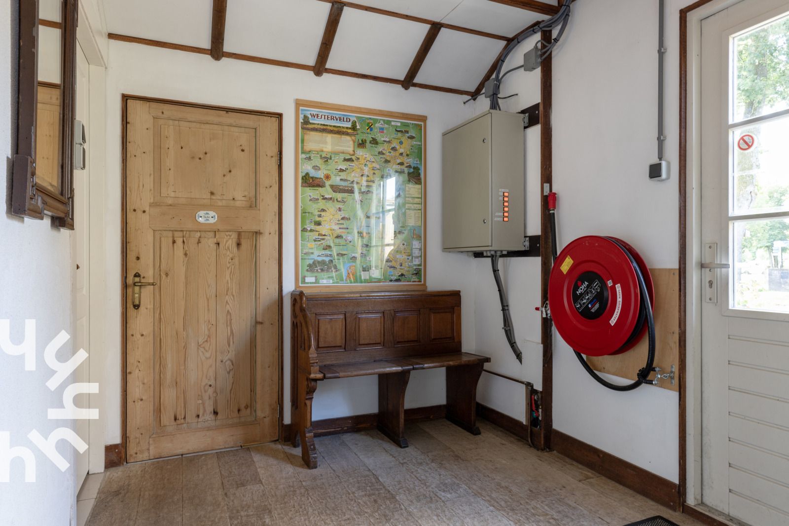 Etagenbetten in Kinderzimmern by DG053, Diever mit verspieltem Dekor.