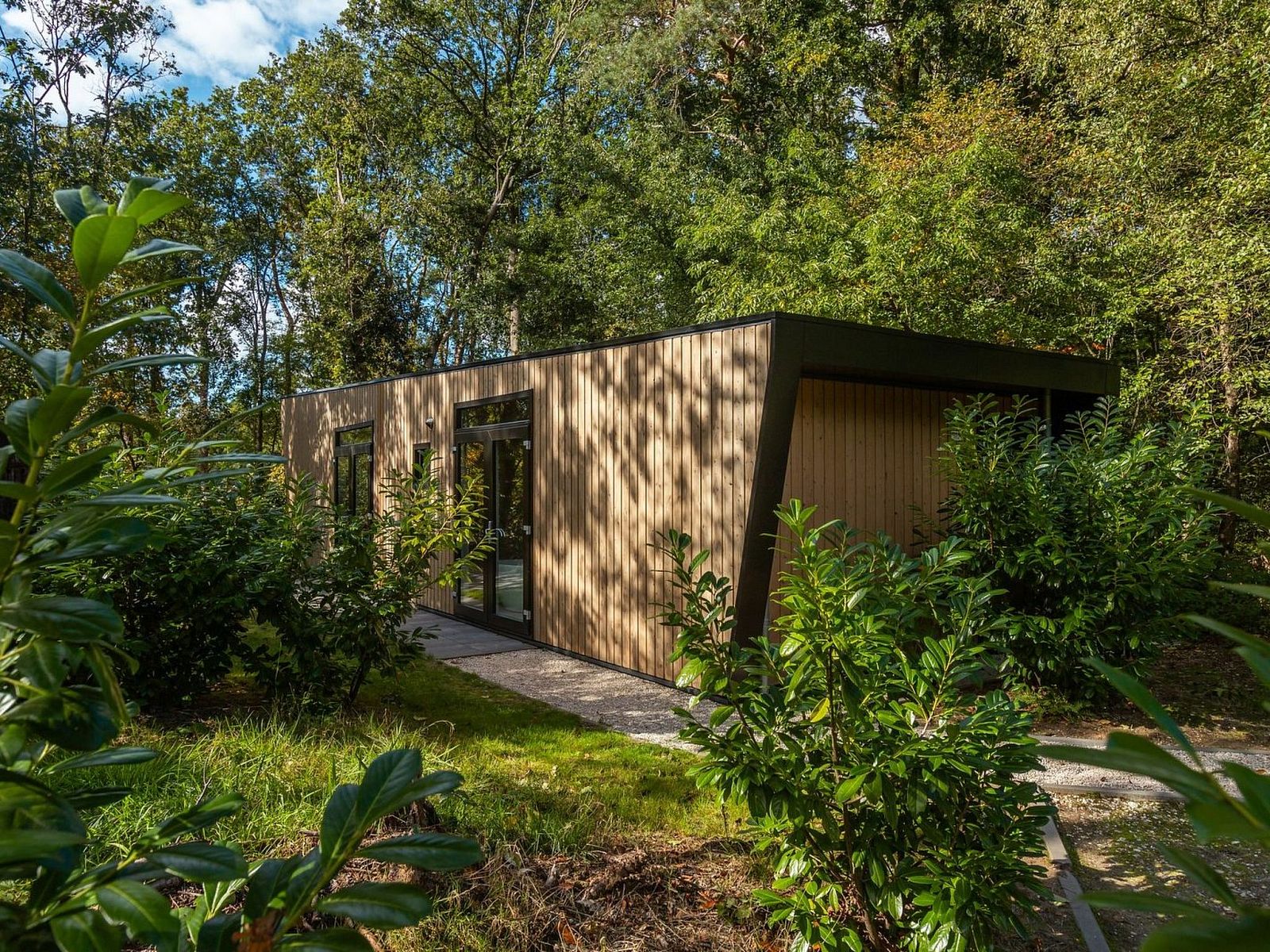 Verblijf 2007155 - Vakantiewoning Zuidwest Drenthe - Vakantiehuis De Wiltzangh - Bosrand Wellness Cabin Premium |