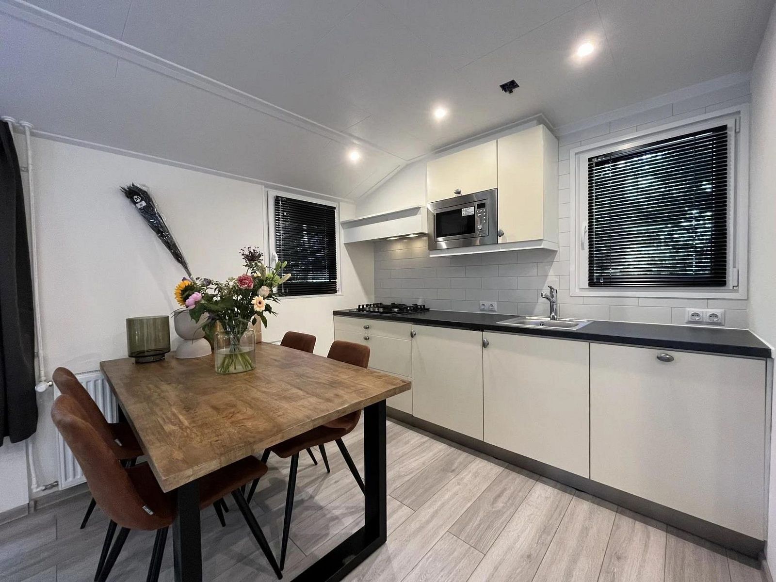 Guest house 200795 - Holiday property Zuidwest Drenthe - Vakantiehuis Vakantiepark De Wiltzangh - Houtenborg Lodge 4p