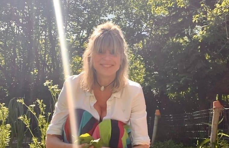 Geniessen Sie die Natur im Garten des Ferienhauses in Ruinerwold, Suedwest-Drenthe.