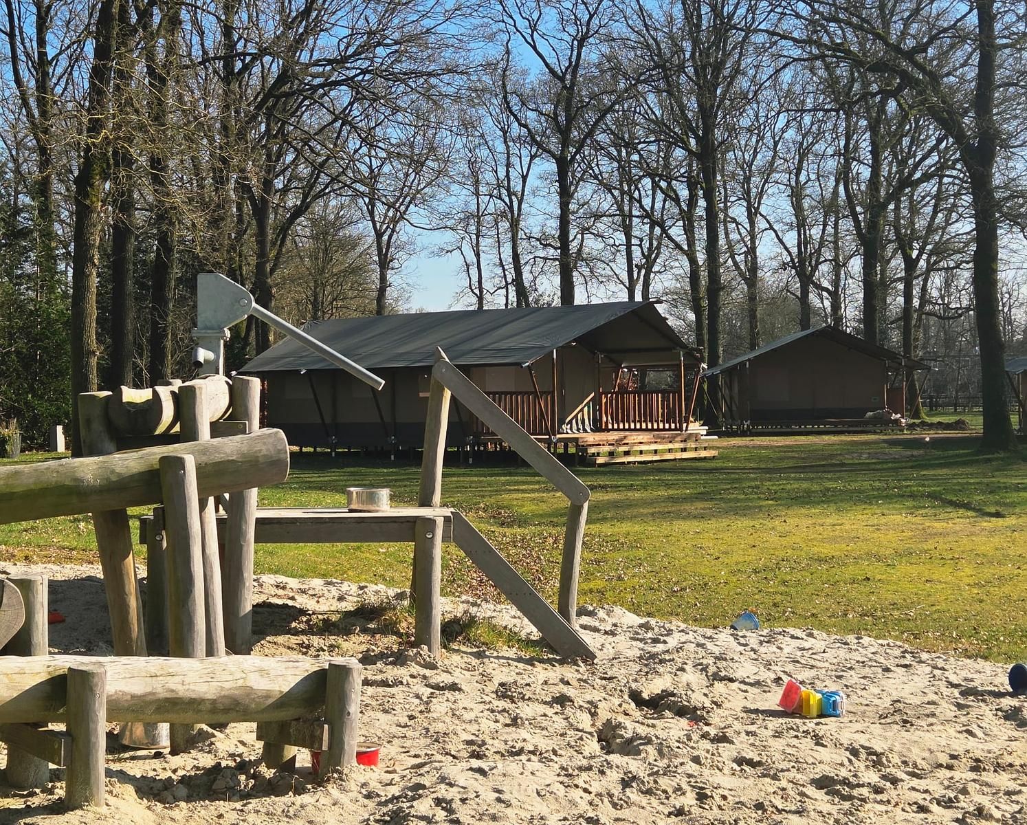 Verblijf 201537 - Vakantiewoning Zuidwest Drenthe - Safarilodge | 6 Pers