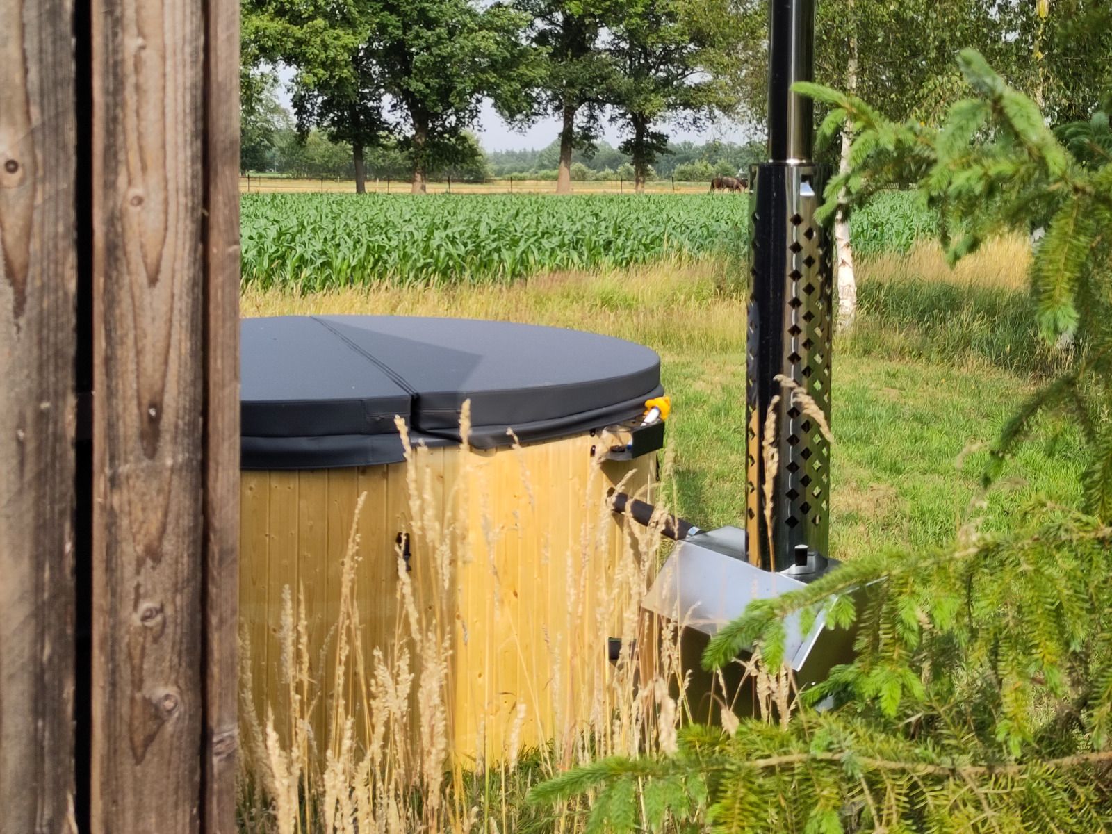 Adembenemende zonsopgang in de omgeving van DG1834, Vledder, Zuidwest Drenthe.