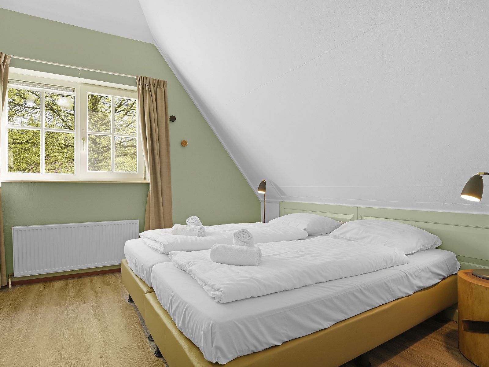 Guest house 201843 - Bungalow Zuidwest Drenthe - Hunerwold State | 4-persoons bungalow | 4L