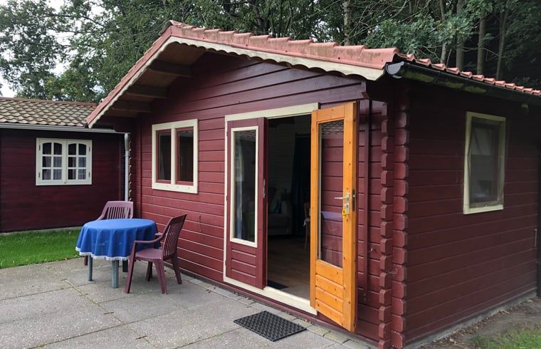 Rustiek vakantiehuisje in Koekange met buitenzitje, ideaal voor een vakantie in Zuidwest Drenthe.