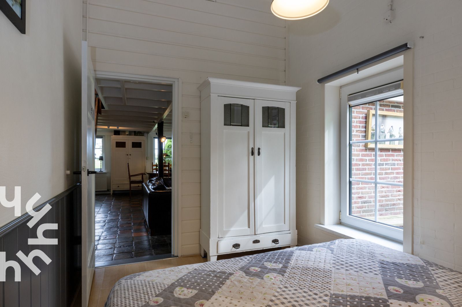 Moderne Kueche mit viel Licht im Ferienhaus DG940 in Koekange, Drenthe.