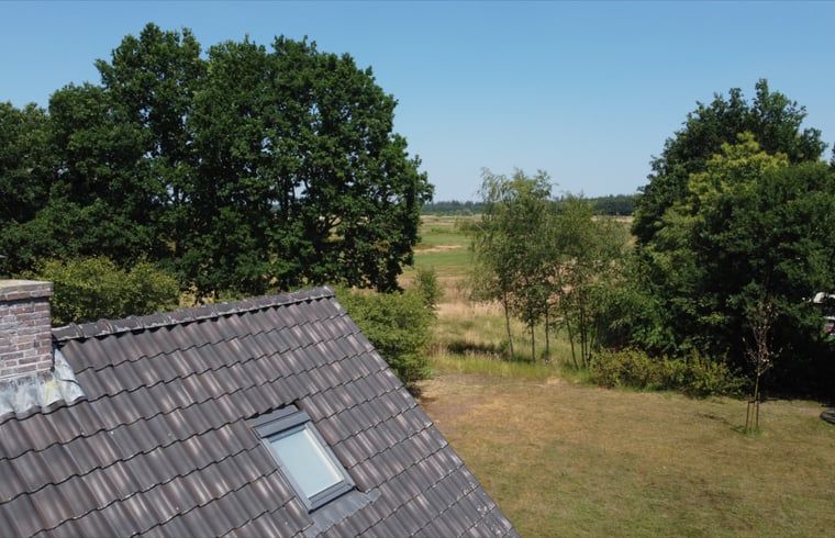 Blick vom Ferienhaus in Oude Willem ueber die weite Landschaft im Suedwesten von Drenthe, ideal fuer Naturliebhaber.