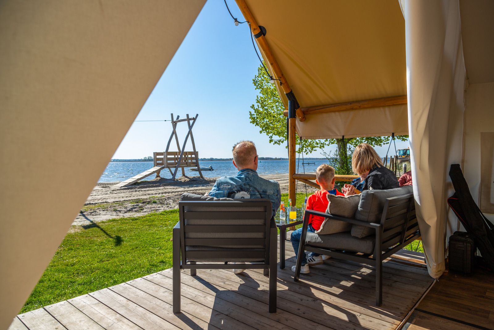 Guest house 2101165 - Tent house Oostelijk Flevoland - Glampingtent Beachfront Luxe