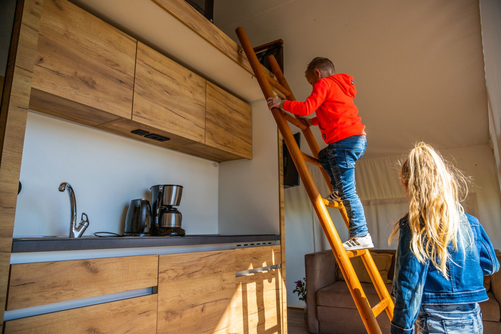 Guest house 2101165 - Tent house Oostelijk Flevoland - Glampingtent Beachfront Luxe