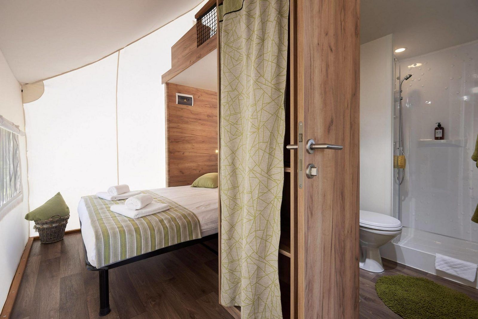 Verblijf 2101183 - Tenthuis Oostelijk Flevoland - Glampingtent Luxe 6