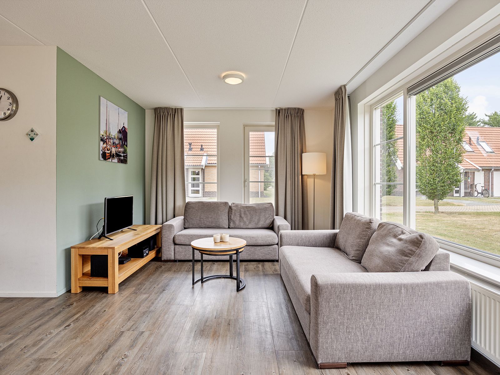 Guest house 2101206 - Holiday property Oostelijk Flevoland - Geschakelde woning in Biddinghuizen