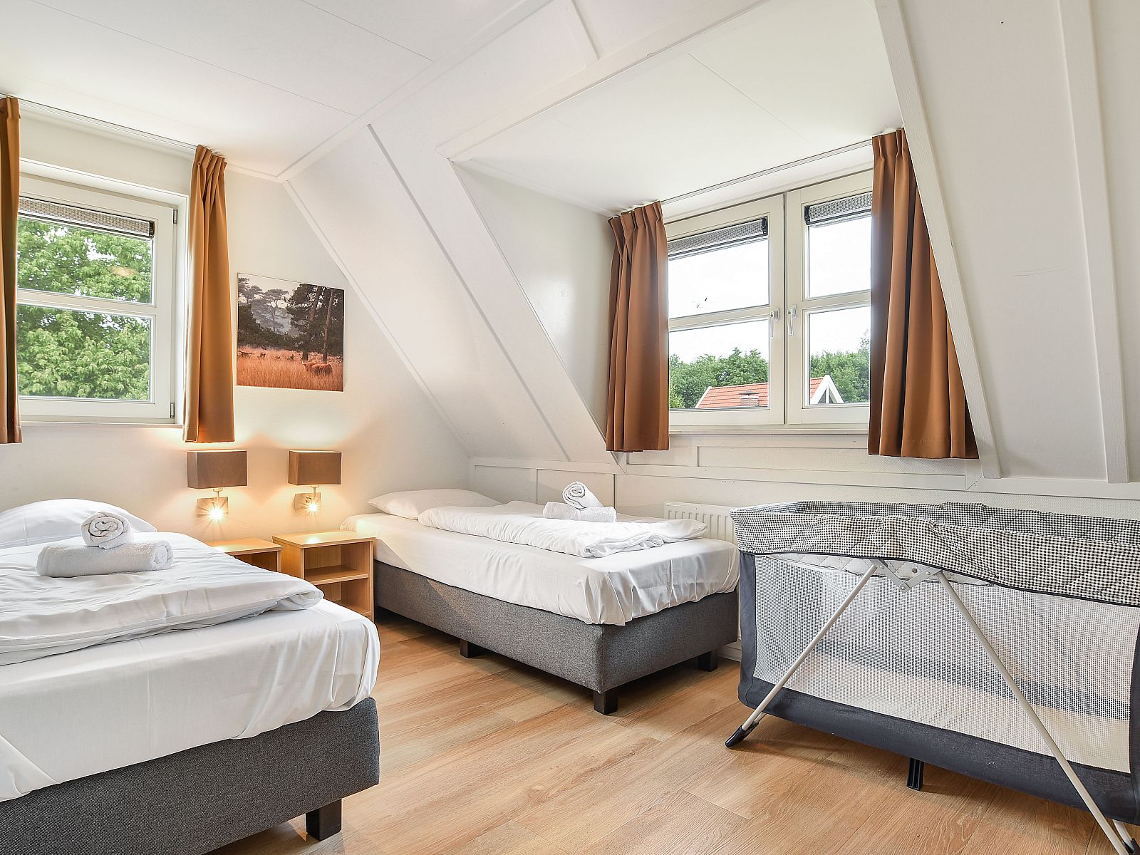 Guest house 2101208 - Bungalow Oostelijk Flevoland - Waterparc Veluwemeer | 16-persoons villa | 16N